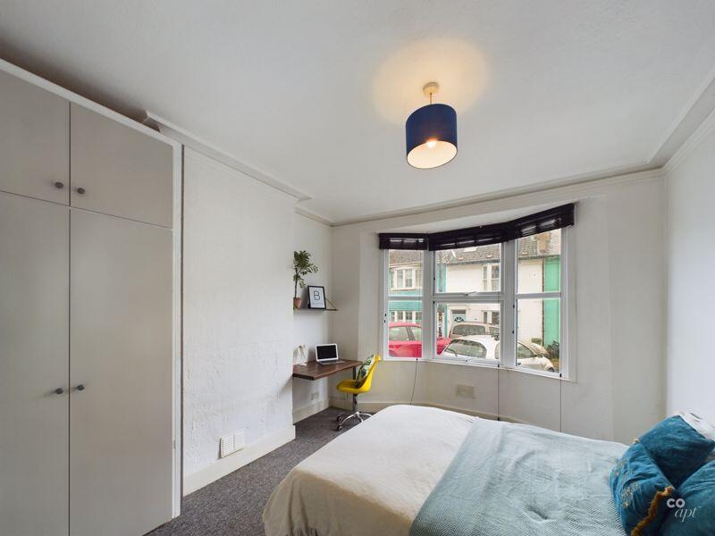 6 🛏️ 2 🛁 | Cobden Road, Brighton