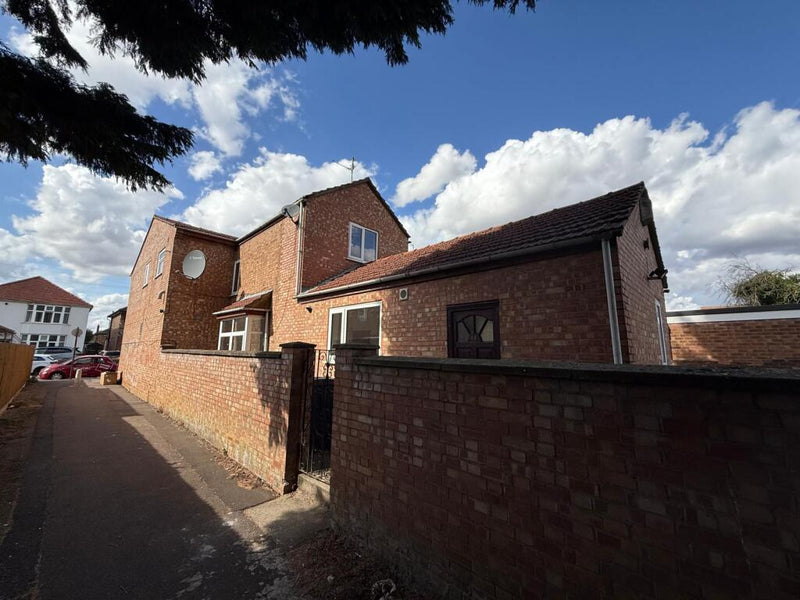 6 🛏️ 2 🛁 | Priory Road, West Town, Peterborough, PE3