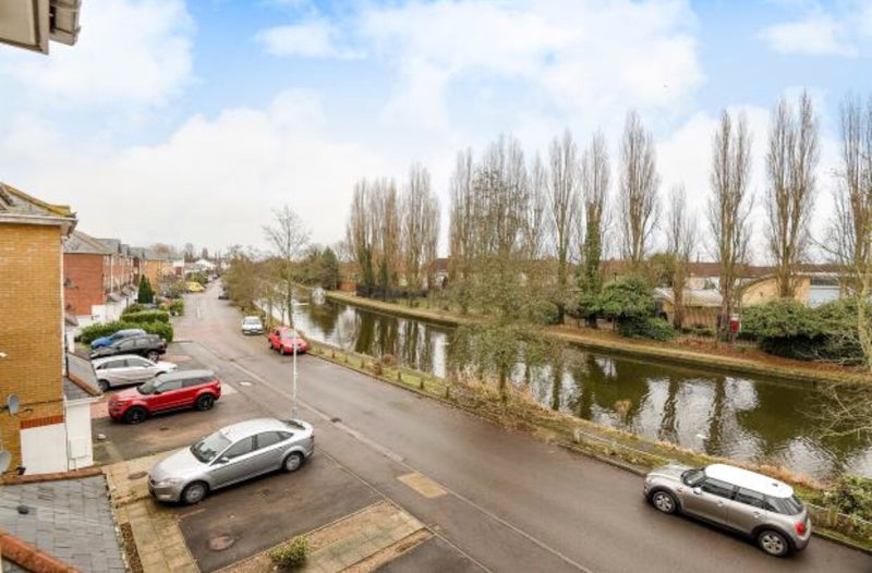 3 🛏️ 3 🛁 | Tollgate Drive, UB4