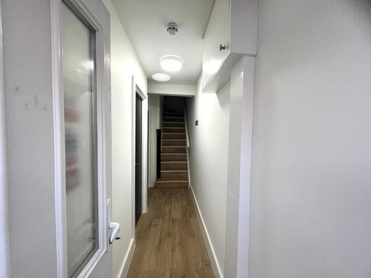 6 🛏️ 6 🛁 | Burford Road, Camberley, Surrey, GU15