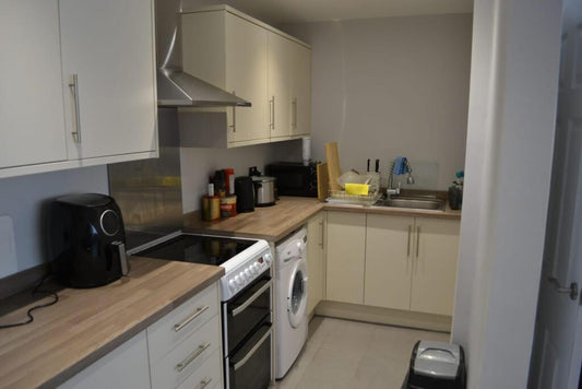1 🛏️ 1 🛁 | Dunstable Road, Luton