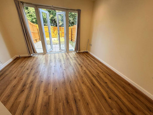 4 🛏️ 3 🛁 | Blackthorn Road, Ilford, Redbridge