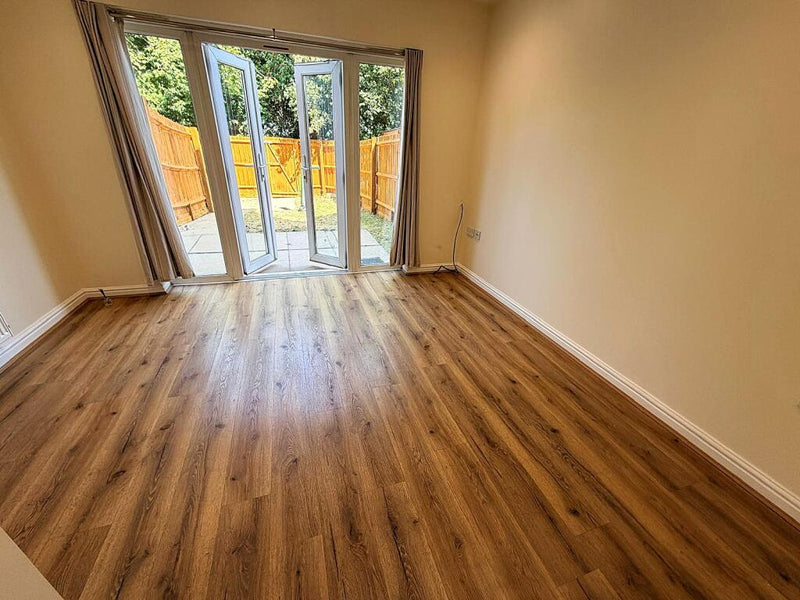 4 🛏️ 3 🛁 | Blackthorn Road, Ilford, Redbridge