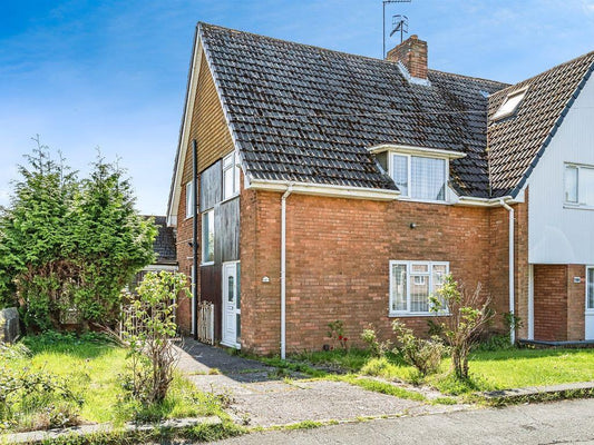4 🛏️ 1 🛁 | Russells Hall Road, Dudley