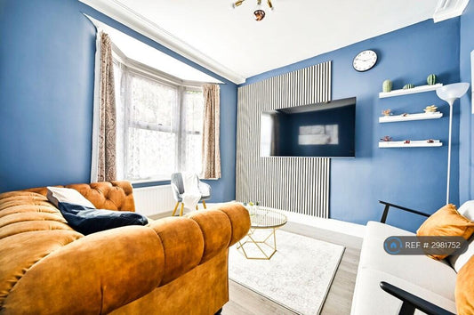 4 🛏️ 2 🛁 | New City Road, London, E13