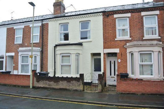 4 🛏️ 2 🛁 | Alfred Street, Gloucester